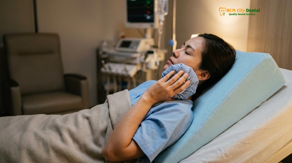 Clinical photography related to dental pain at night guide